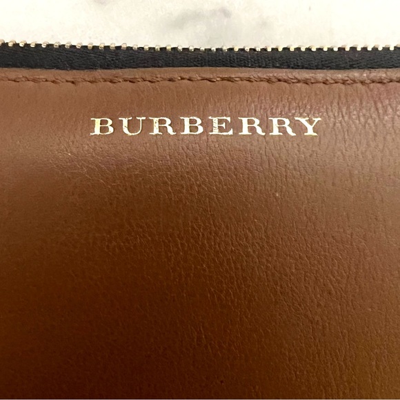 AUTHENTIC Burberry Horseferry Check Elmore Zip Around Wallet - Picture 8 of 12